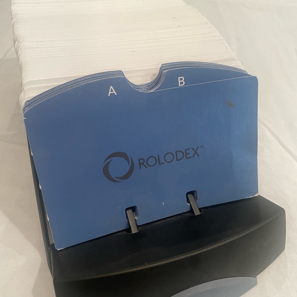 Rolodex Card File NEW R-530 Home Open VIP Office Organization Business Large